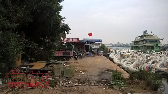 Ngày 24/2, tiếp tục cưỡng chế phá dỡ nhà nổi, du thuyền trên Hồ Tây ảnh 3